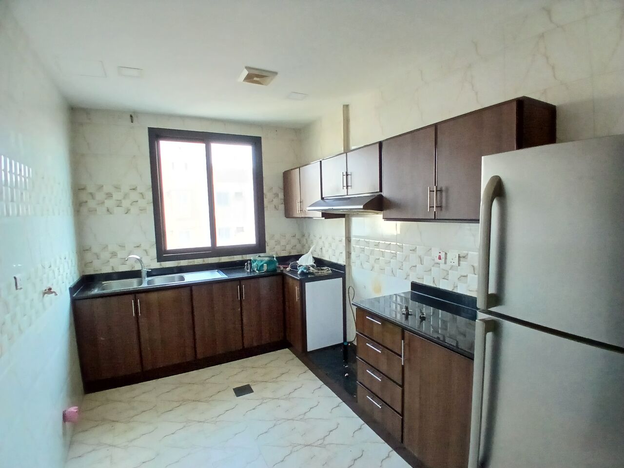 Hidd, Apartments, Flats, Houses & Villas, BHD 330/month,  Flat 3bhk Inclusive Nw Hidd