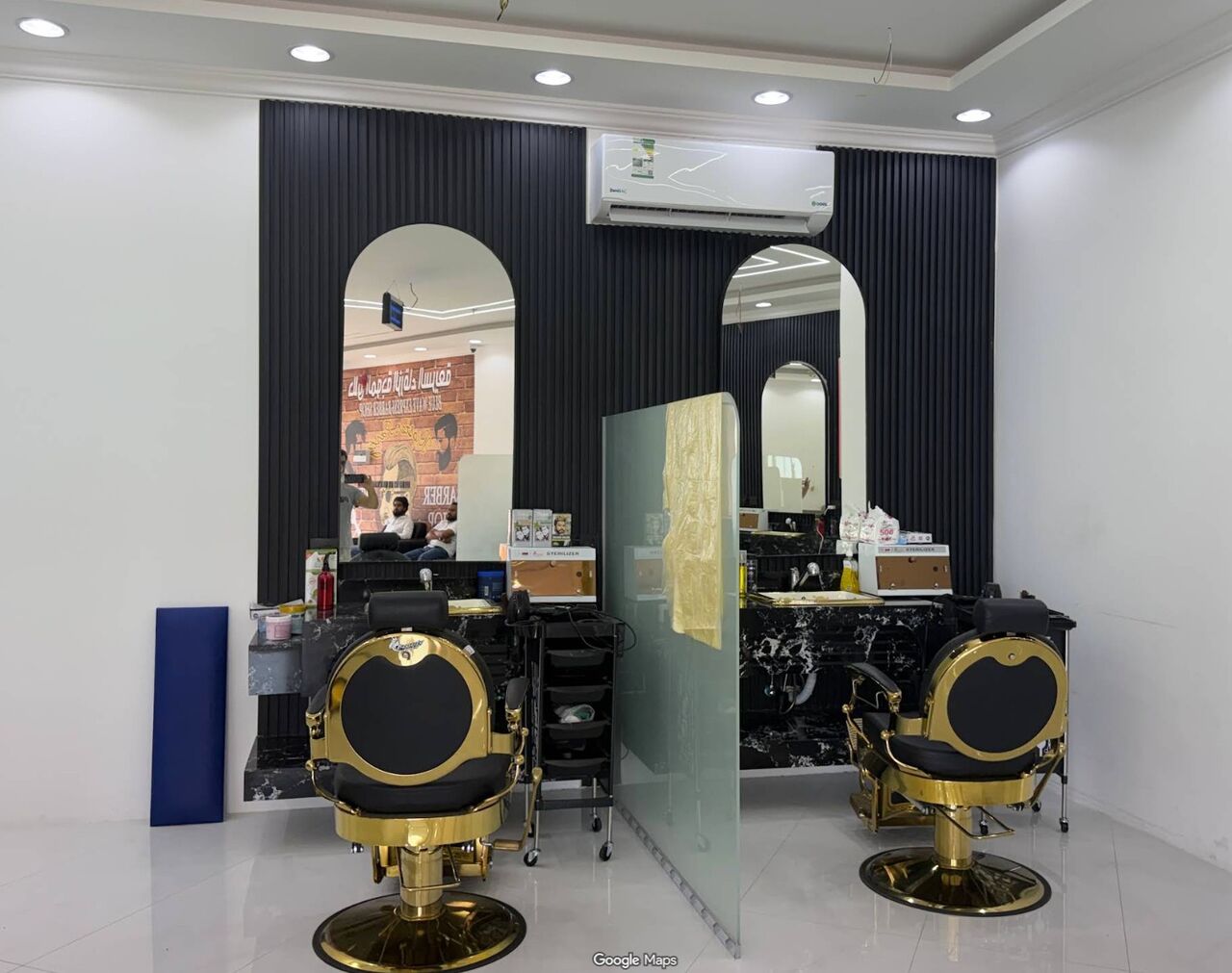Jubail Industrial City, Businesses For Sale, Running Barber Shop At Fanateer Beach Jubail