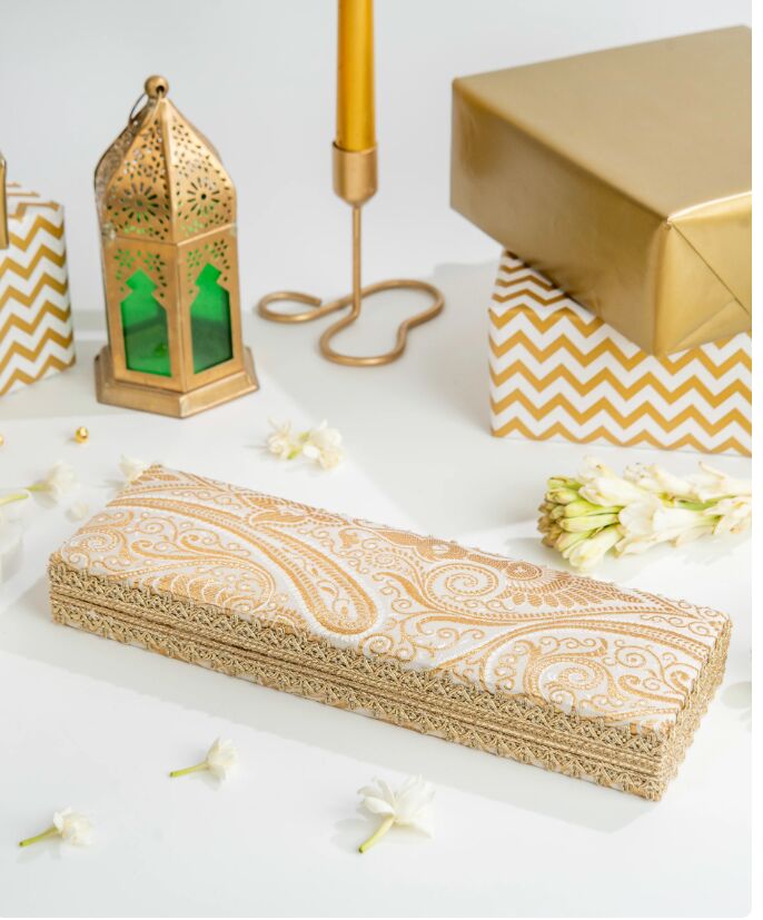 Mumbai, Materials, INR 1450,  Elegant Chain Box