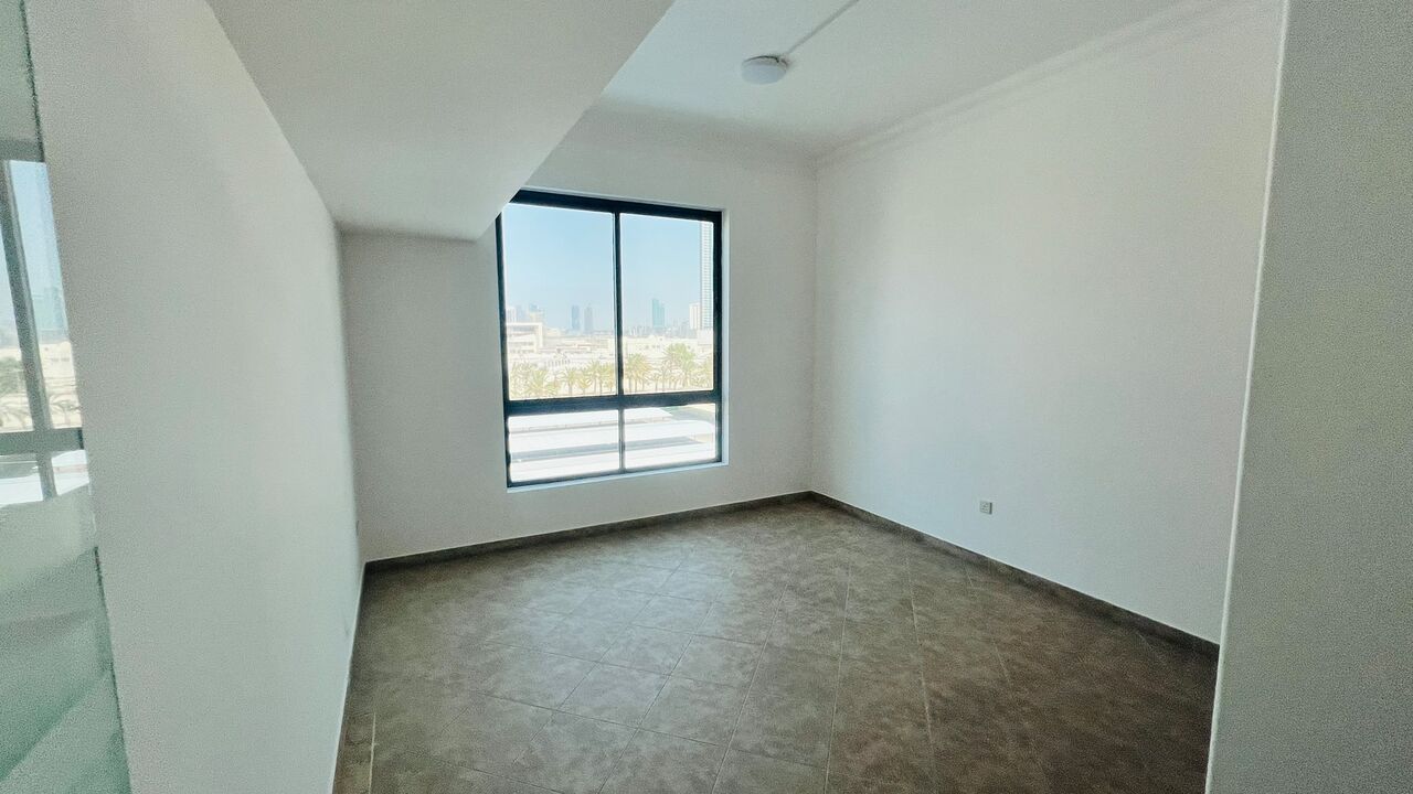 Al Seef, Offices, BHD 375,  124 Sq. Meter,  BRIGHT & SPACIOUS OFFICE FOR RENT IN SEEF &ndash; NEAR AL MOAYYED TOWER