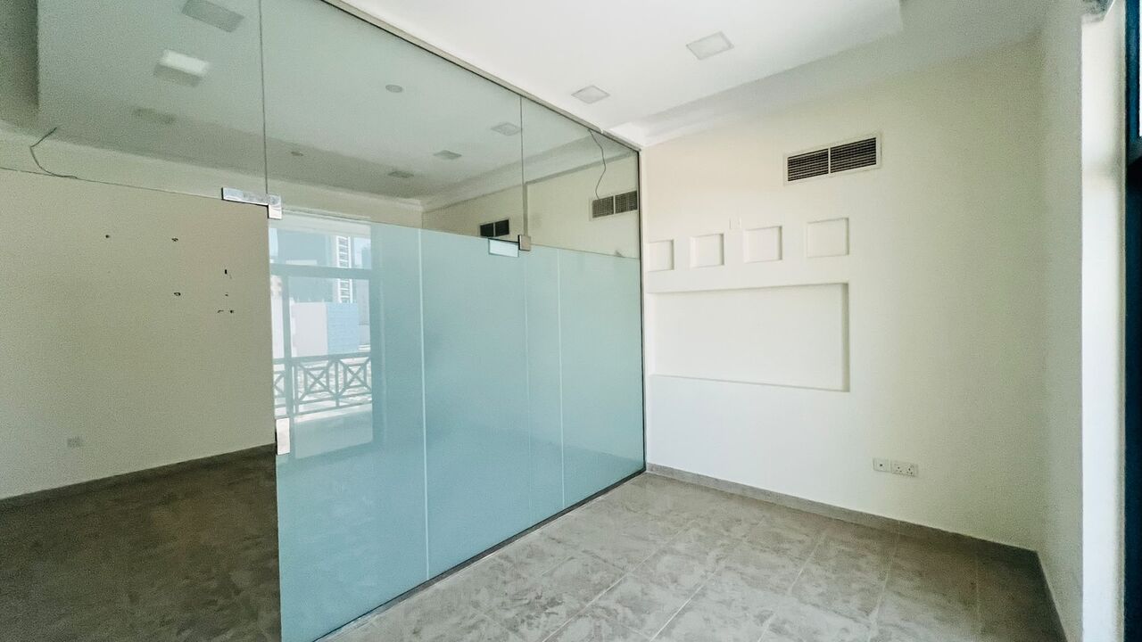 Al Seef, Offices, BHD 450,  150 Sq. Meter,  BIG & BRIGHT OFFICE FOR RENT IN SEEF &ndash; NEAR AL MOAYYED TOWER