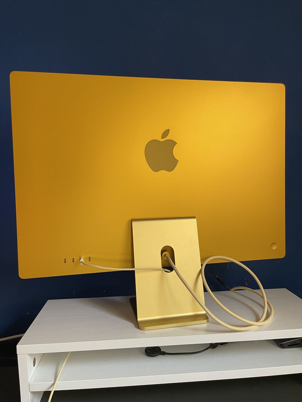 Jeddah, Computers, SAR 4999,  Yellow IMac M1 (24-inch) - Pristine Condition, Perfect For Video Editing & Design 🖥️✨