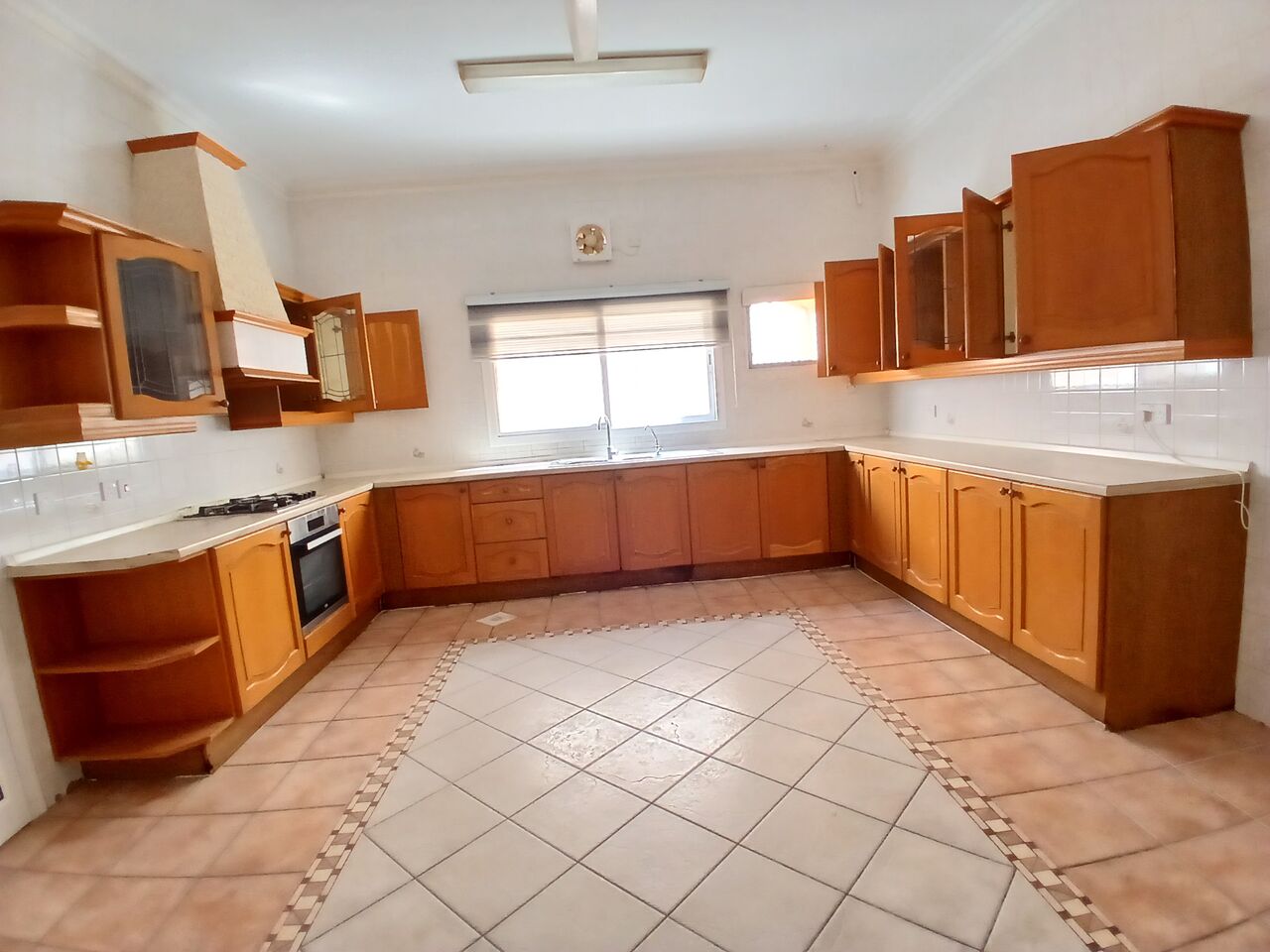 Hidd, Apartments, Flats, Houses & Villas, BHD 450/month,  4 BR,  Villa For Rent Hidd