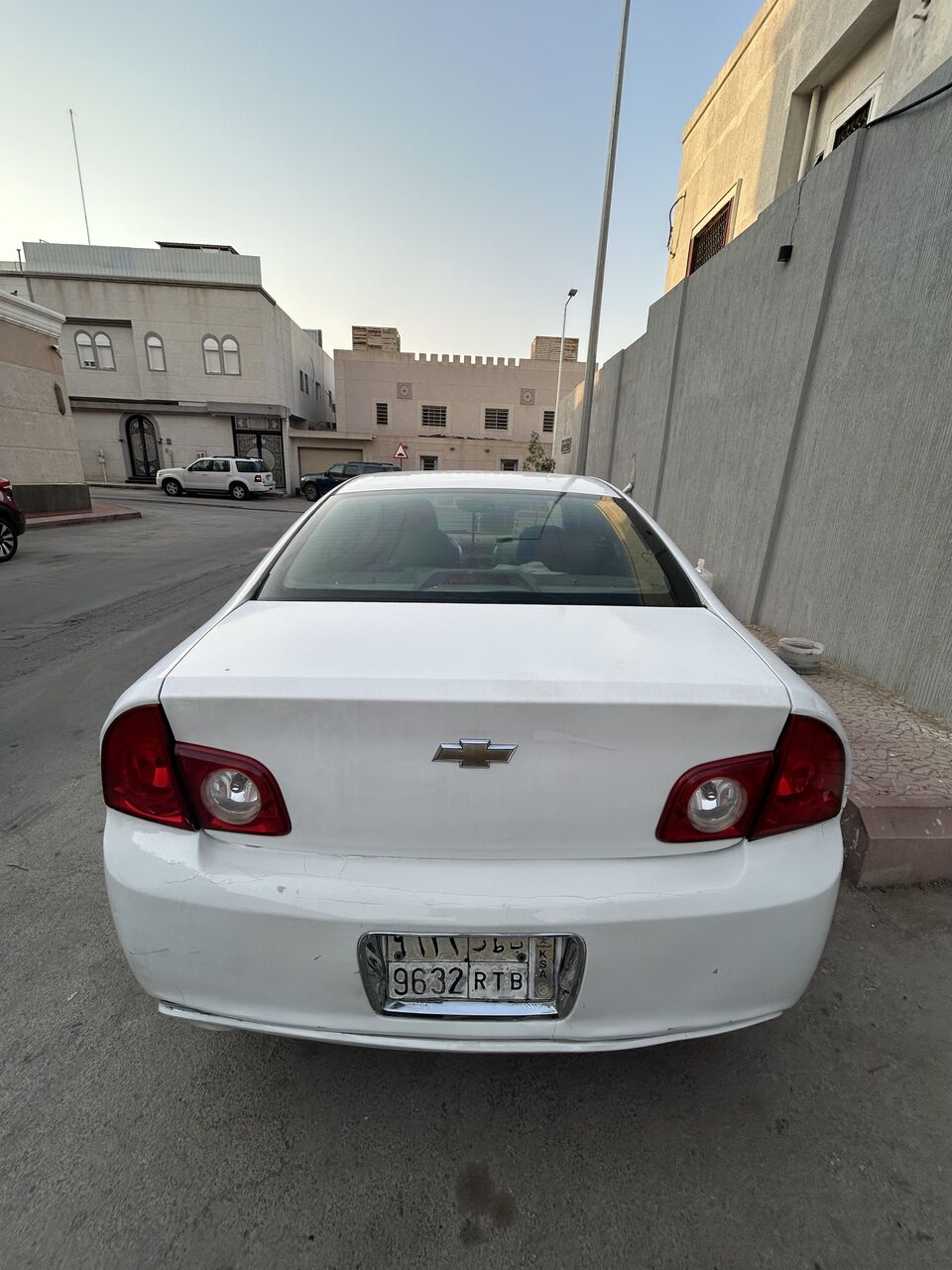 Riyadh, Vehicles, Cars & Trucks , SAR 8000,  Chevrolet Malibu,  2010,  Automatic,  260 KM,  Chevolet Malibu Only 8k . Urgent Sale Going Exit