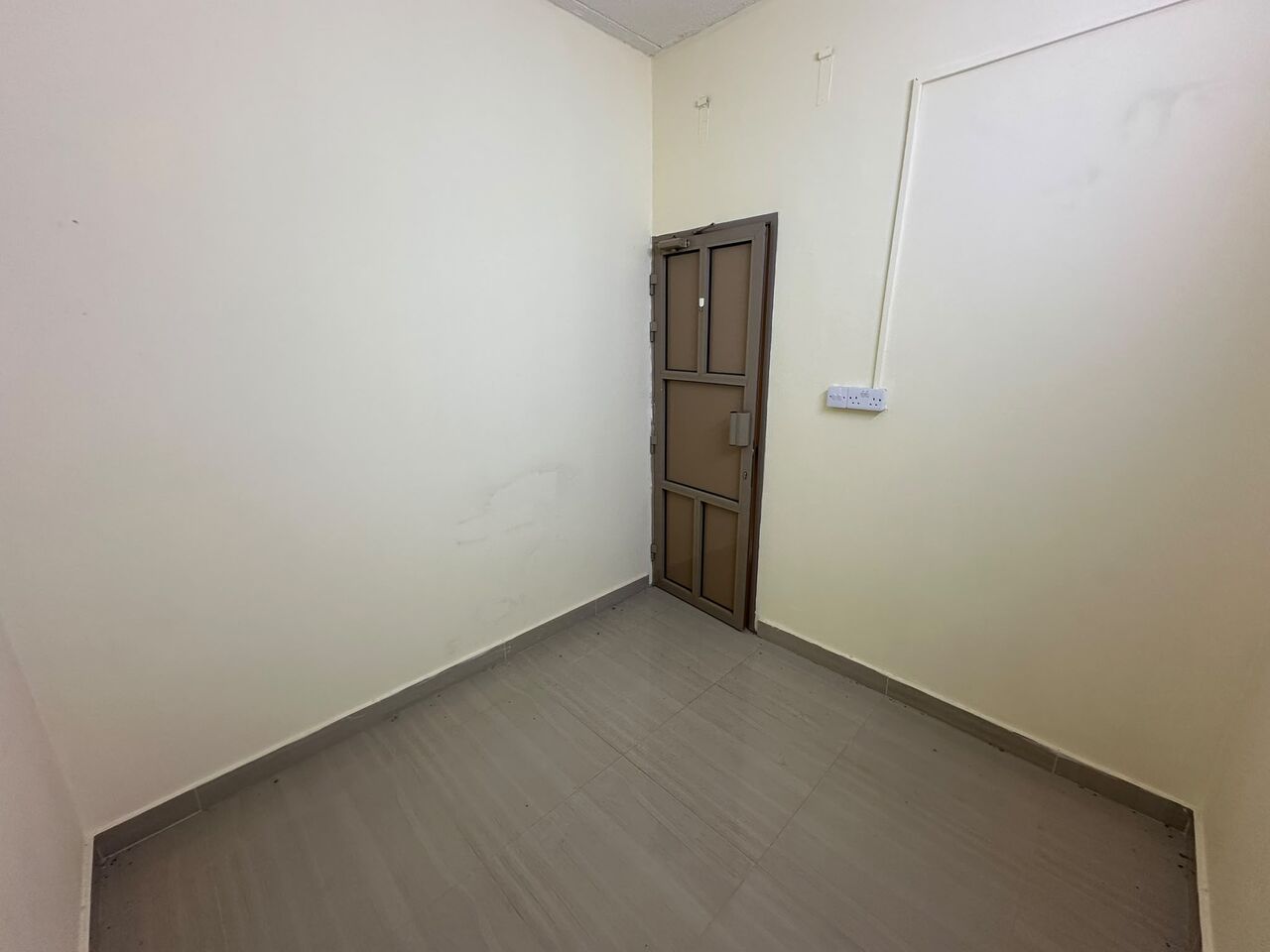 Manama, Apartments, Flats, Houses & Villas, BHD 180/month,  2 BR,  90 Sq. Meter,  شقة للإيجار في مدينة حمد – الدوار ال