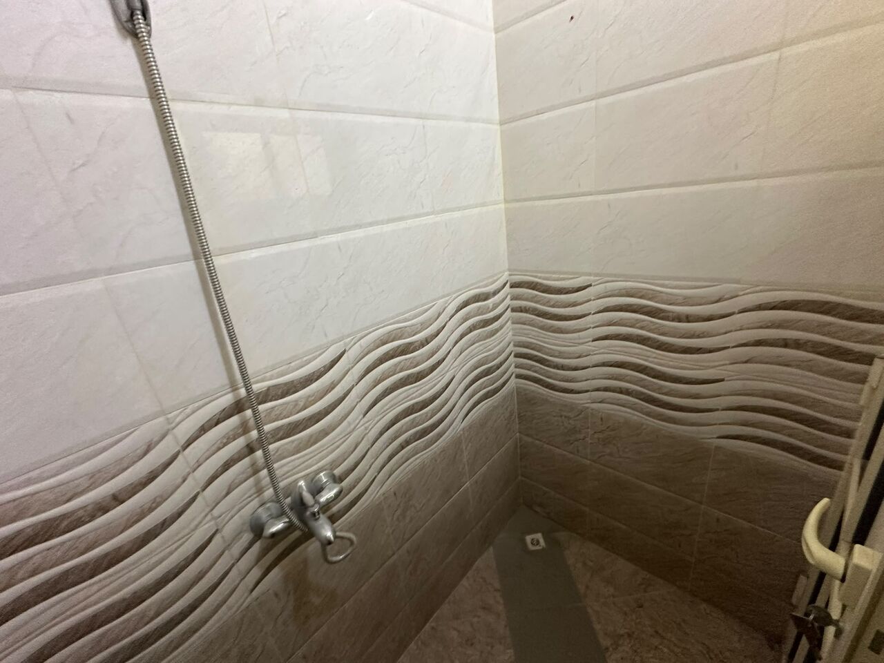 Manama, Apartments, Flats, Houses & Villas, BHD 180/month,  2 BR,  90 Sq. Meter,  شقة للإيجار في مدينة حمد – الدوار ال