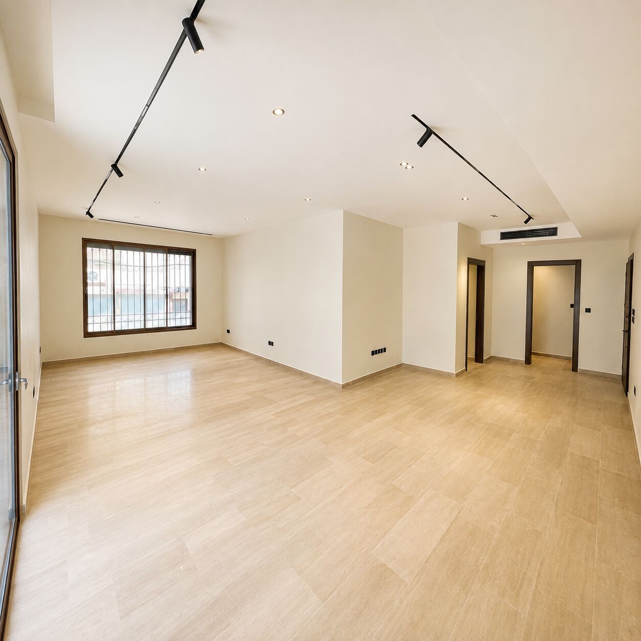 Abdoun, Apartments, Flats, Houses & Villas, JOD 20000/year,  Furnished,  3 BR,  215 Sq. Meter,  Ground Floor Apartment For Rent In Abdoun Near Taj Mall And The Saudi Embassy.