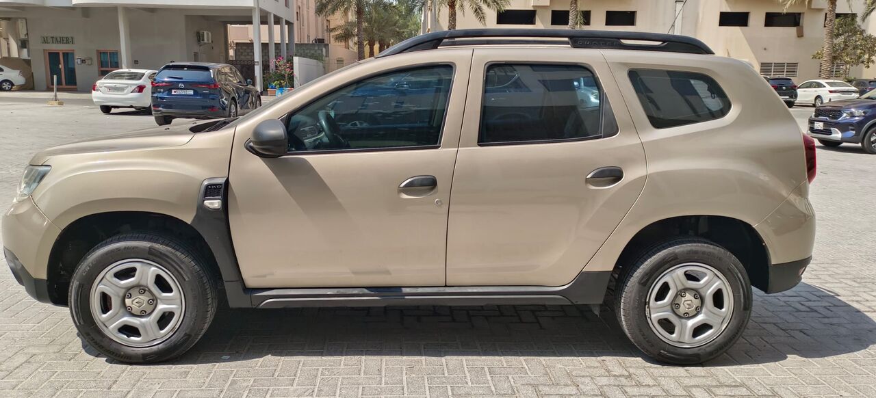 Umm Al Hassam, Vehicles, Cars & Trucks , BHD 2200,  Renault Duster,  2019,  Automatic,  90500 KM,  Excellent Condition, 1 Year Passing / Insurance, Expat User, Urgent Sale !!