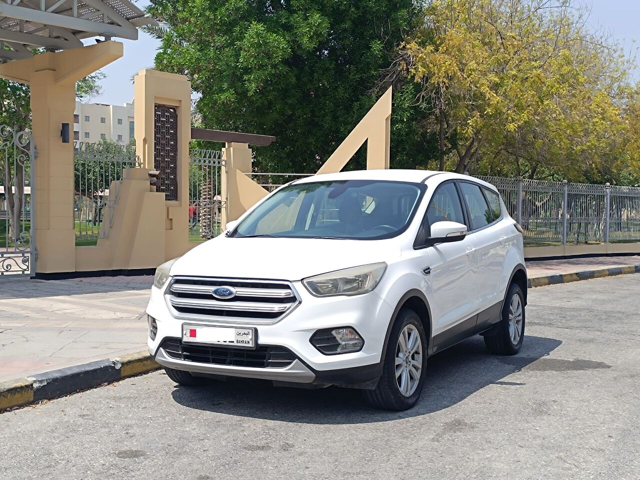 Manama, Vehicles, Cars & Trucks , BHD 3400,  Ford Escape,  2019,  Automatic,  126000 KM,  SUV