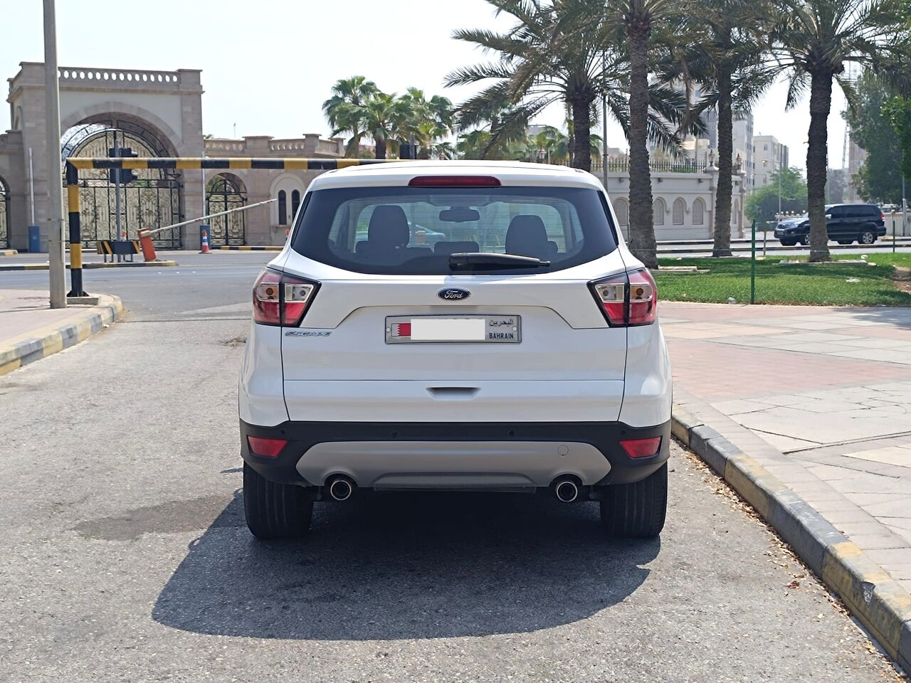 Manama, Vehicles, Cars & Trucks , BHD 3400,  Ford Escape,  2019,  Automatic,  126000 KM,  SUV