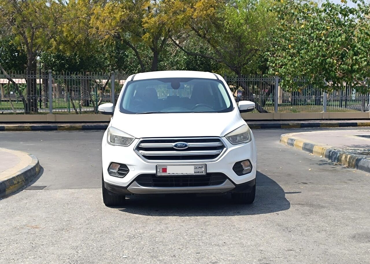 Manama, Vehicles, Cars & Trucks , BHD 3400,  Ford Escape,  2019,  Automatic,  126000 KM,  SUV