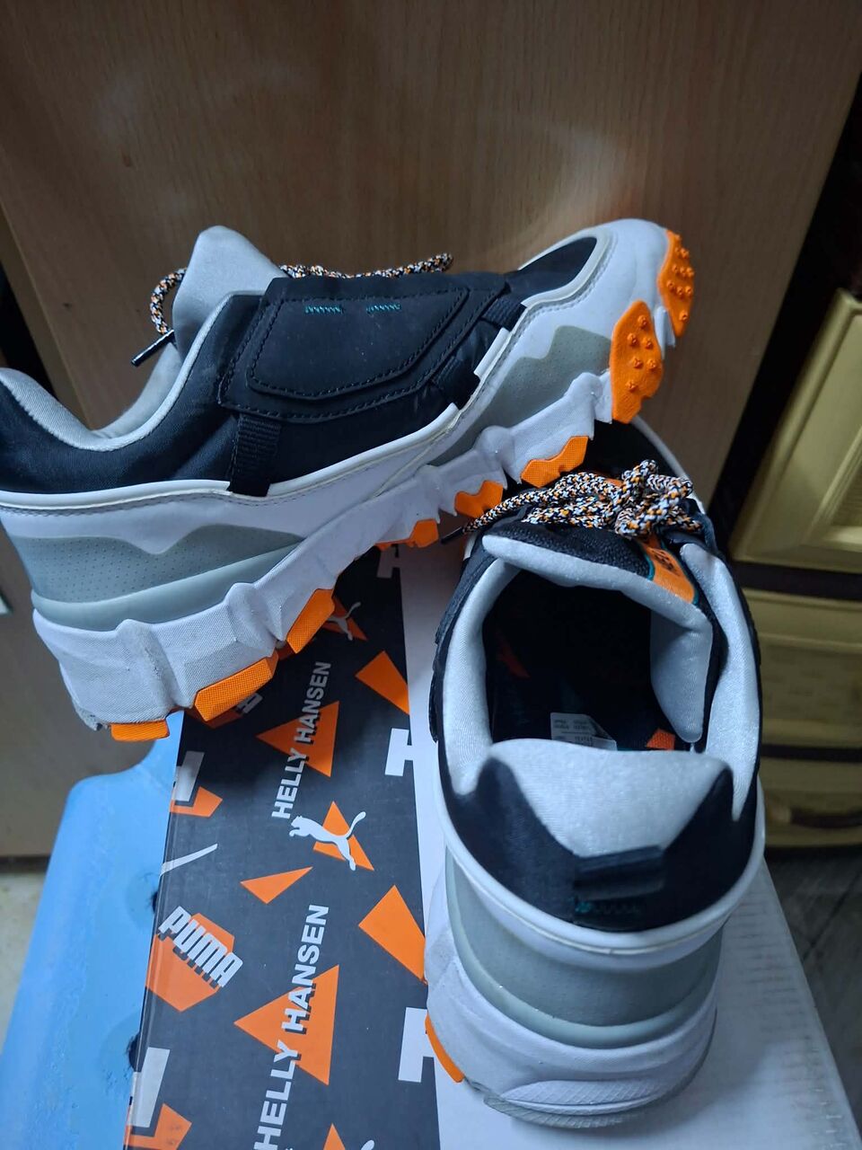 Mushrefah, Clothing & Accessories, SAR 100,  Sit Up Bench And Men Shoes (prelove) Originals