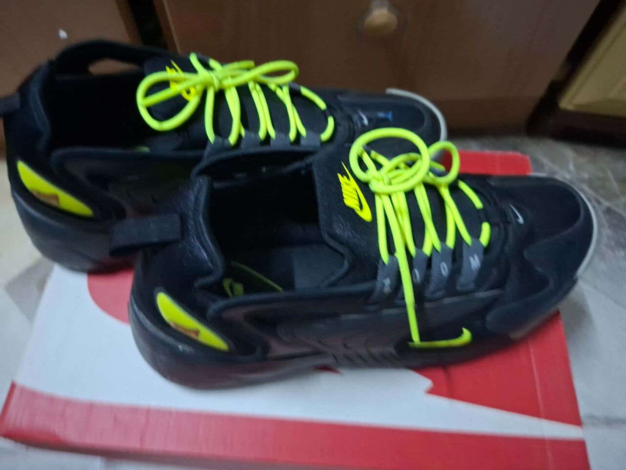Mushrefah, Clothing & Accessories, SAR 100,  Sit Up Bench And Men Shoes (prelove) Originals