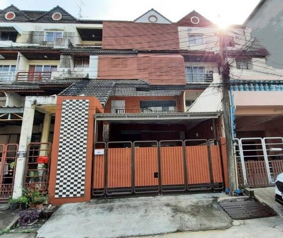 Bangkok, Villas, THB 42000,  31 Sq. Feet,  4-storey Luxury Townhouse For Rent, Warathorn Ville Pattanakarn 44 Village, Central