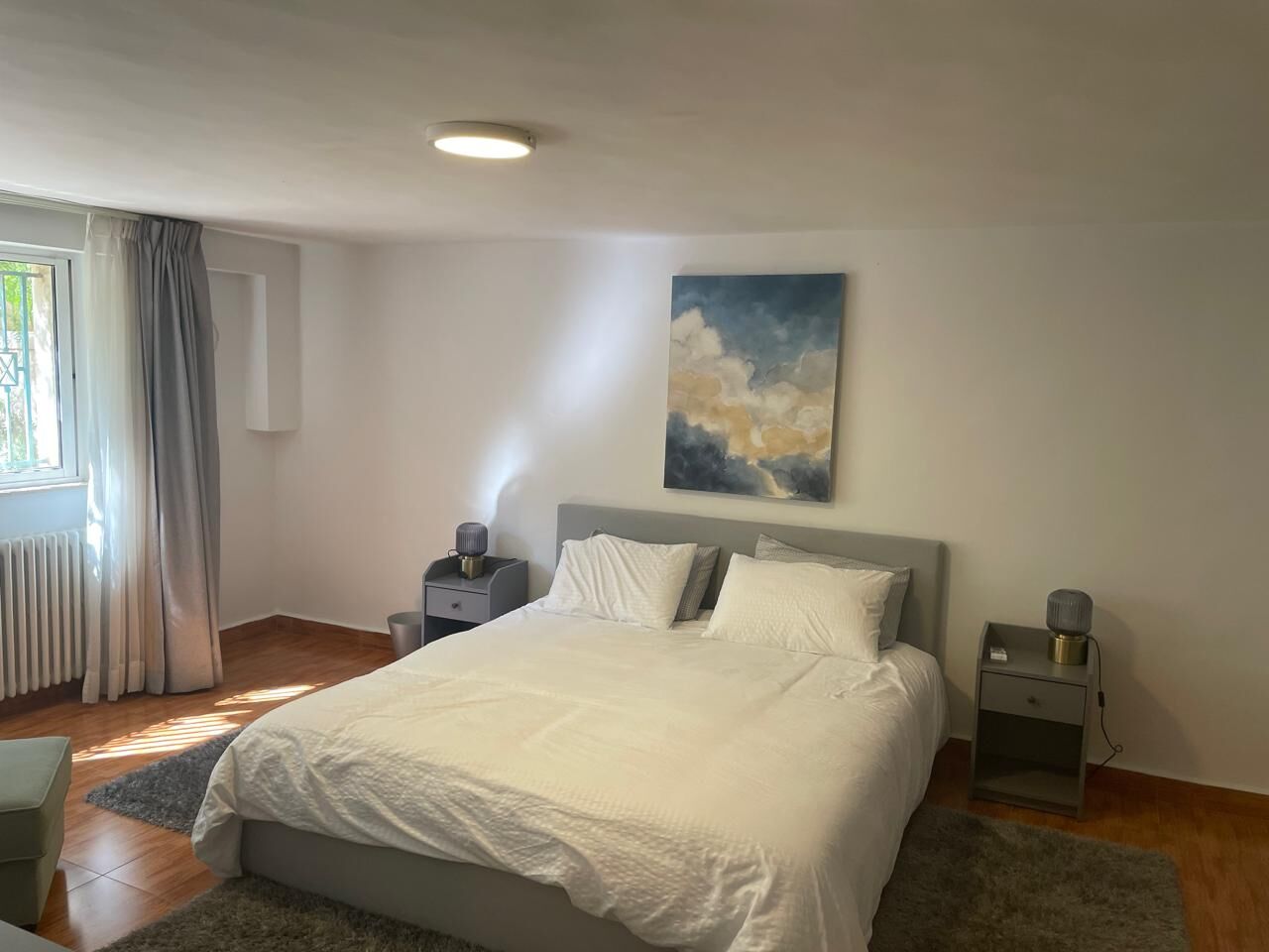 Amman, Apts/Flats Wanted, JOD 12000/year,  Furnished,  1 BR,  4 Sq. Meter,  4th Circle. Where Comfort Meets City Living. ✨