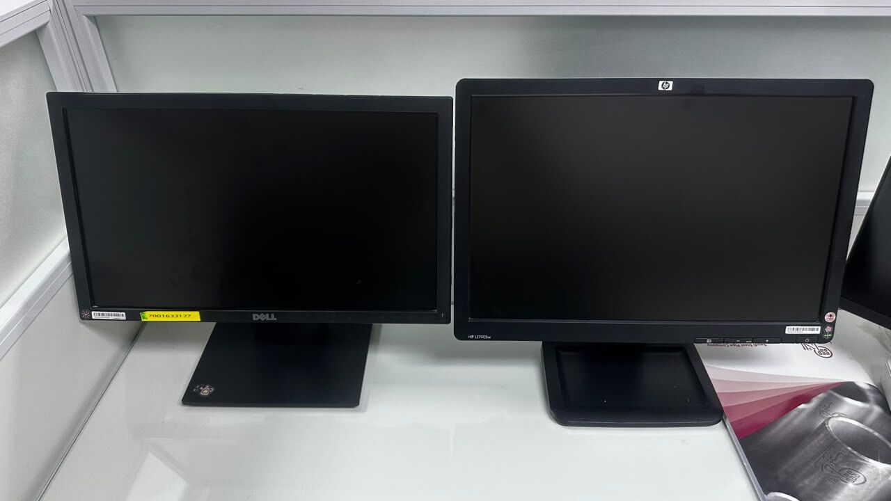 Khobar, Computers, SAR 300,  2 &times; 18-Inch PC LCD Screens For Sale