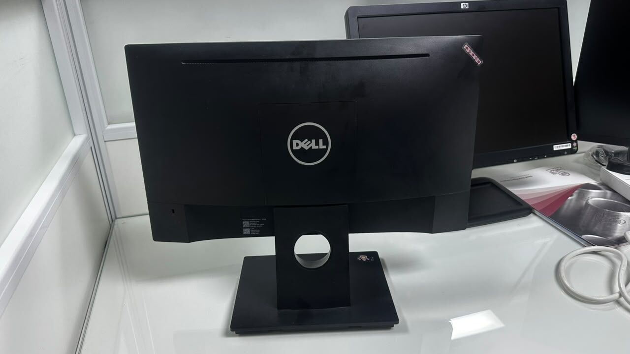 Khobar, Computers, SAR 300,  2 &times; 18-Inch PC LCD Screens For Sale