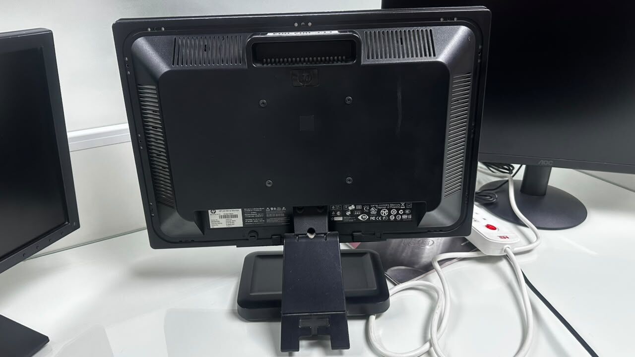 Khobar, Computers, SAR 300,  2 &times; 18-Inch PC LCD Screens For Sale