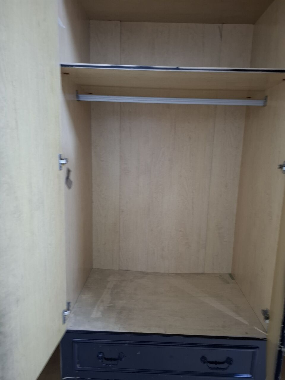 Arad, Appliances, BHD 10,  House Items Fridge  Cupboard Bed