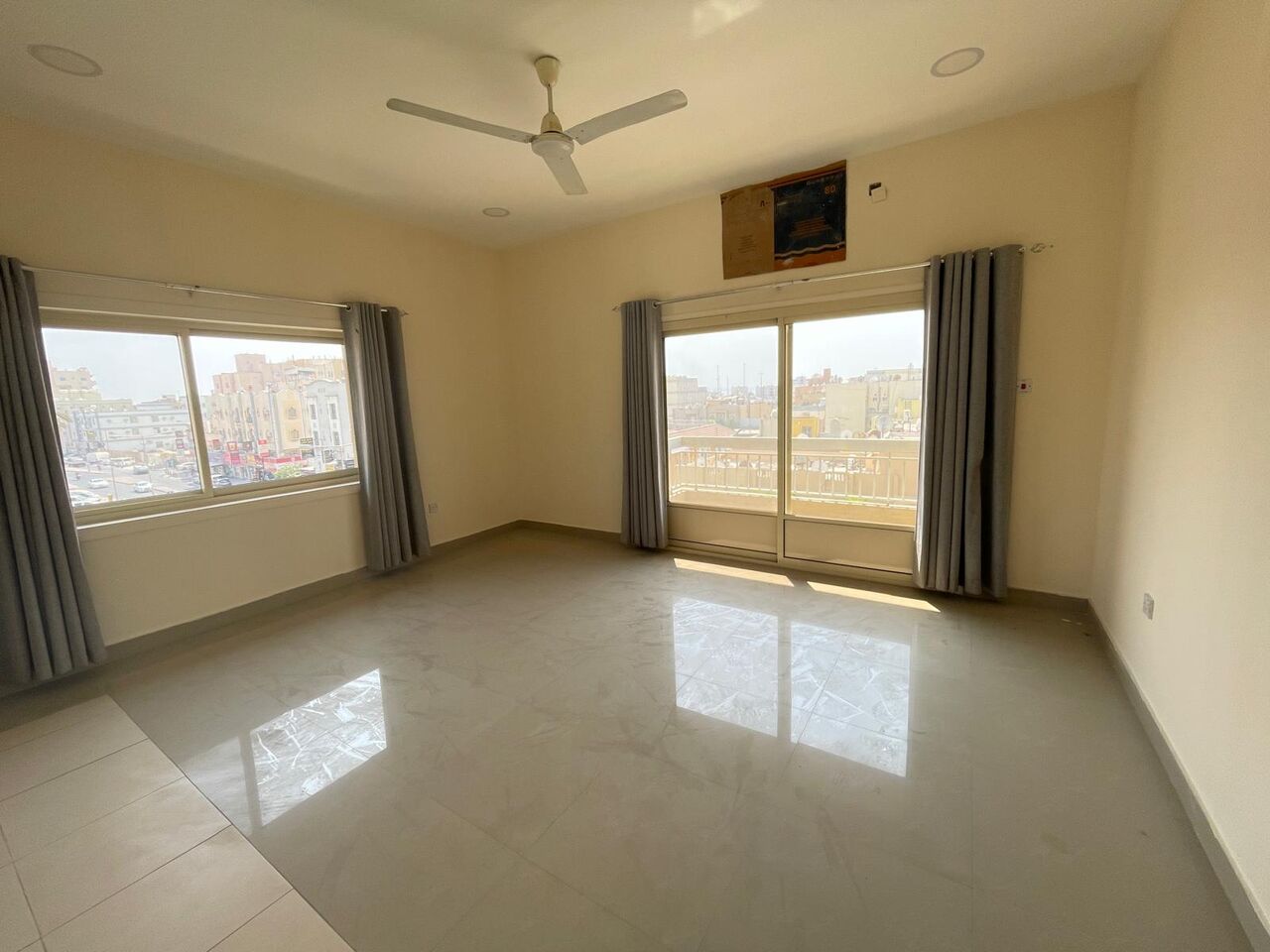 Umm Al Hassam, Apartments, Flats, Houses & Villas, BHD 250/month,  3 BR,  3 Bedroom Flat Without Ewa In Umm Al Hassam