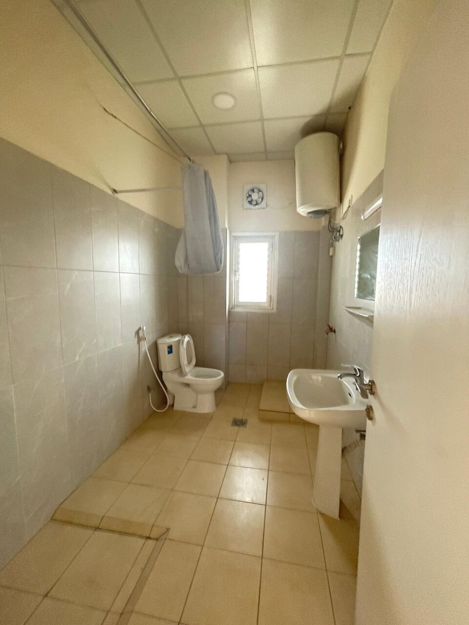 Umm Al Hassam, Apartments, Flats, Houses & Villas, BHD 250/month,  3 BR,  3 Bedroom Flat Without Ewa In Umm Al Hassam