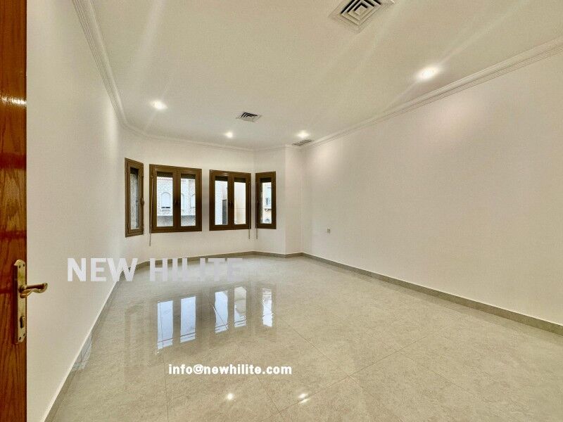 Kuwait City, Apartments, Flats, Houses & Villas, KWD 1200/month,  5 BR,  Renovated 5BR Floor For Rent In Shuhada