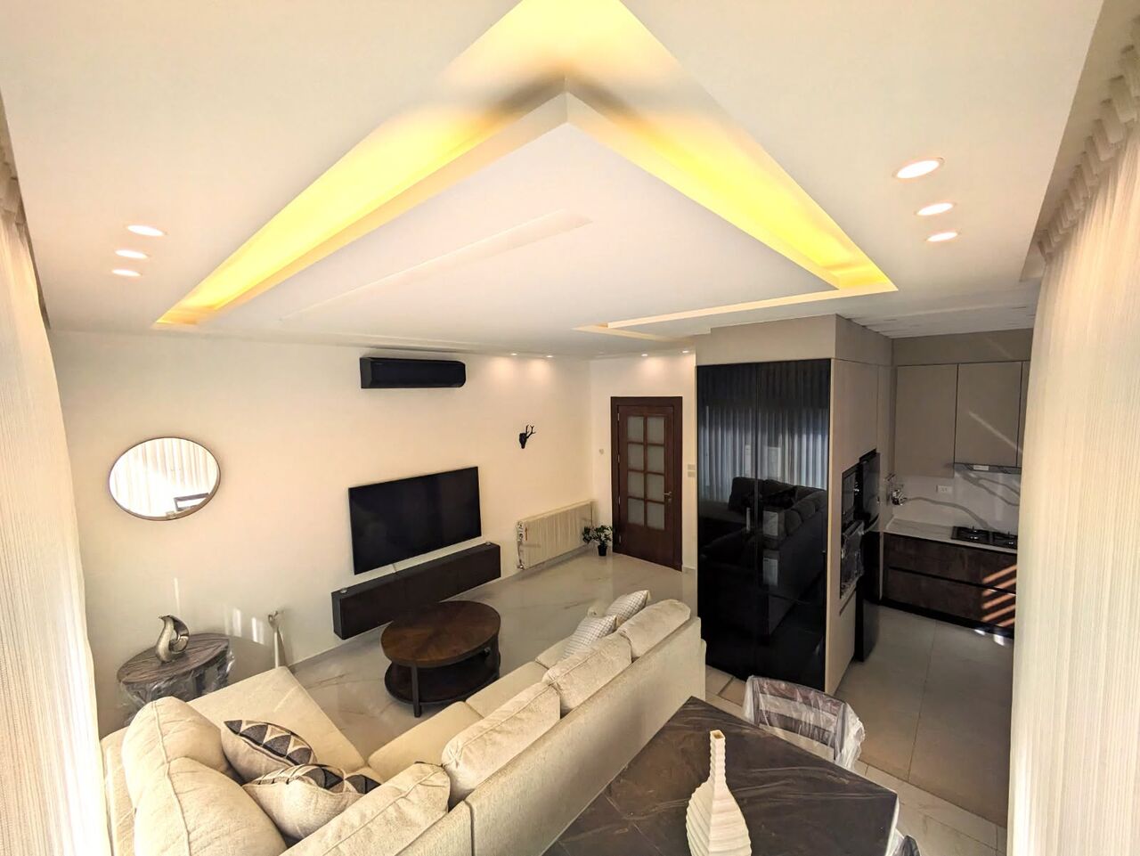 Amman, Apts/Flats Wanted, JOD 13000/year,  Furnished,  3 BR,  Sweifieh. Where Vibrant Living Meets Modern Comfort.