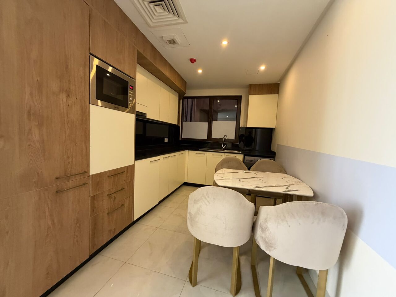 Juffair, Apartments, Flats, Houses & Villas, BHD 380/month,  Furnished,  2 BR,  APARTMENT FOR RENT IN JUFFAIR