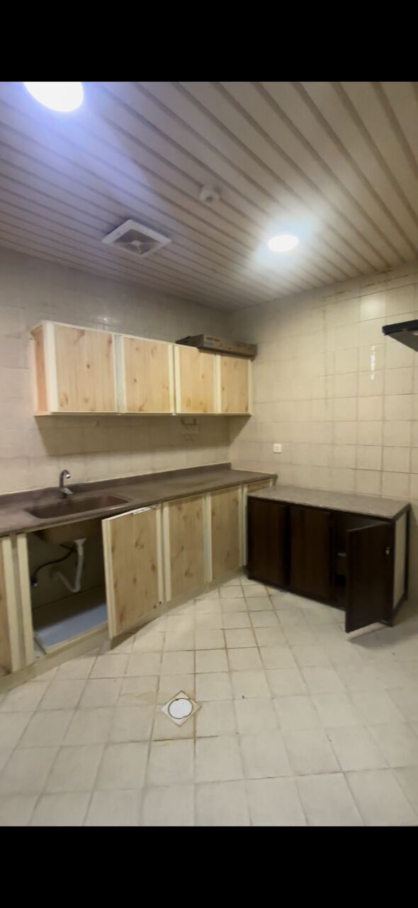 Jubail, Apartments, Flats, Houses & Villas, SAR 1750/month,  2 BR,  Unfurnished Flat For Family