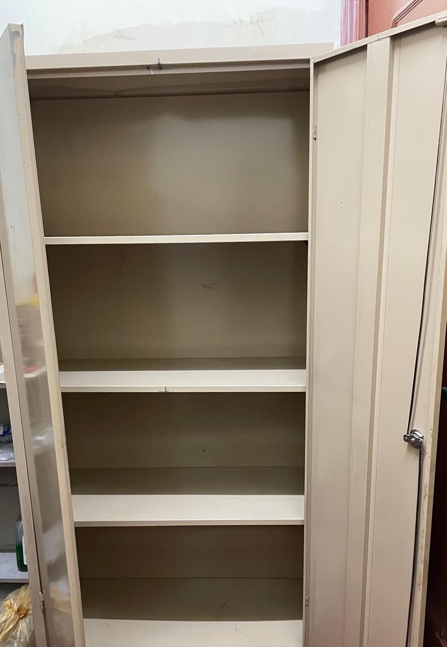 Hara, Furniture, SAR 450,  STEEL ALMIRAH & TABLE FOR SALE