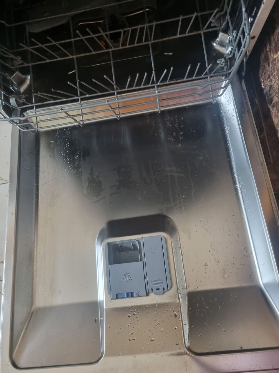 Al Thuqbah, Appliances, SAR 500,  Beko Dishwasher (5 Programs) &ndash; Excellent Working Condition