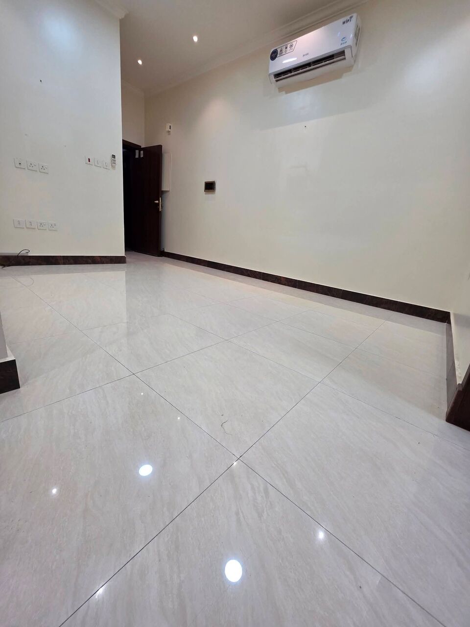 Khobar, Apartments, Flats, Houses & Villas, 2 BR,  FAMILY APARTMENT FOR RENT Layout: 2 Bedrooms + Living Room &bull; 2 Bathrooms &bull; Kitchen &bull; Spl
