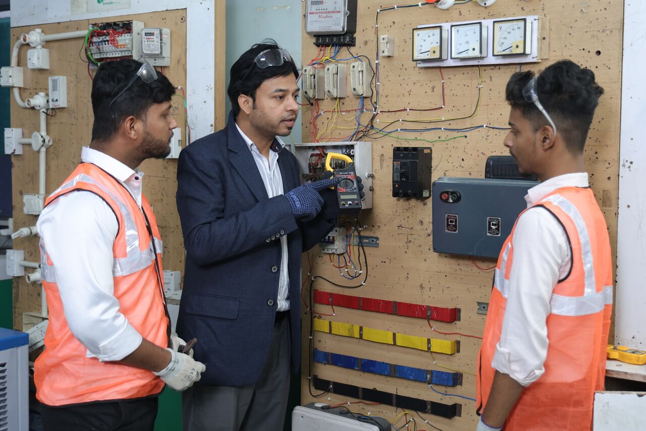 Mumbai, Education, Assistant Electrician Course | Electrical Skills & Practical Training