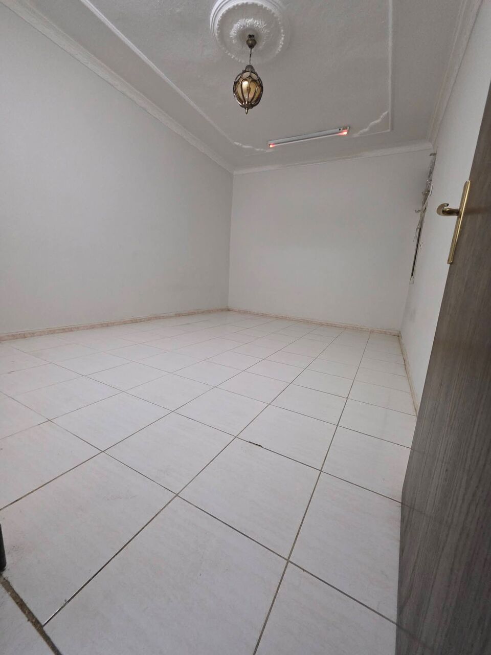 Thuqbah, Apartments, Flats, Houses & Villas, 2 BR,  FAMILY APARTMENT FOR RENT Layout: 2 Bedrooms + Living Room + 2 Bathrooms + Kitchen 🏢 Read
