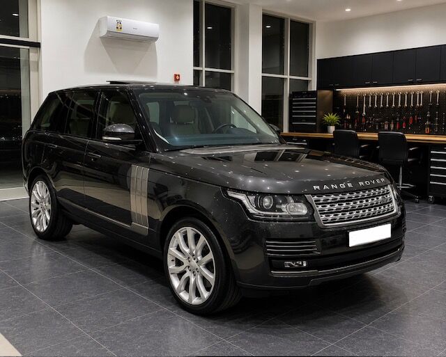 Manama, Vehicles, Cars & Trucks , BHD 14500,  Land Rover Range Rover,  2016,  Automatic,  143000 KM,  Range Rover Vogue V8