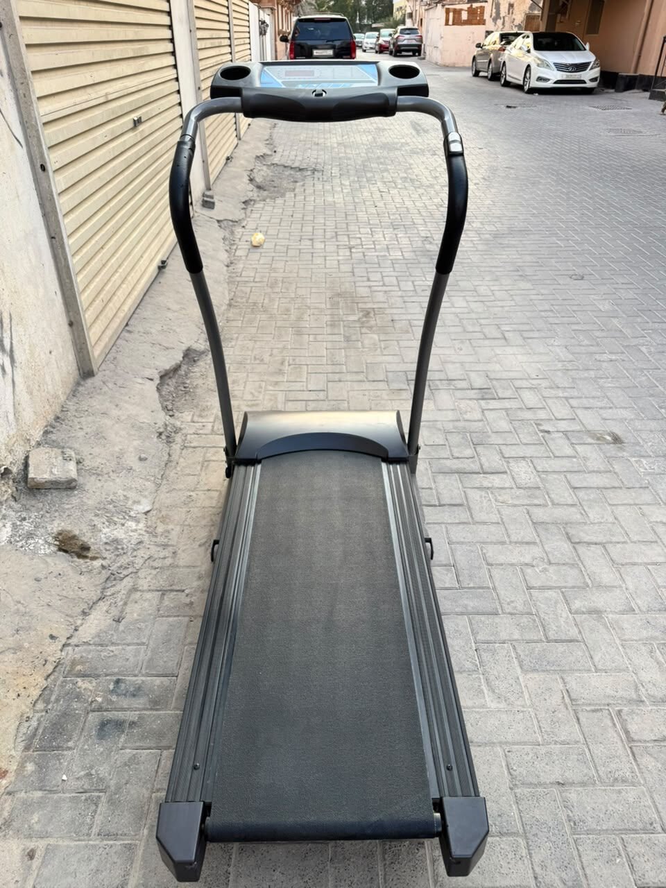 Manama, Heavy Equipment, BHD 60,  Foldable Home Treadmill (Max Capacity: 110 Kg) &ndash; Excellent Condition