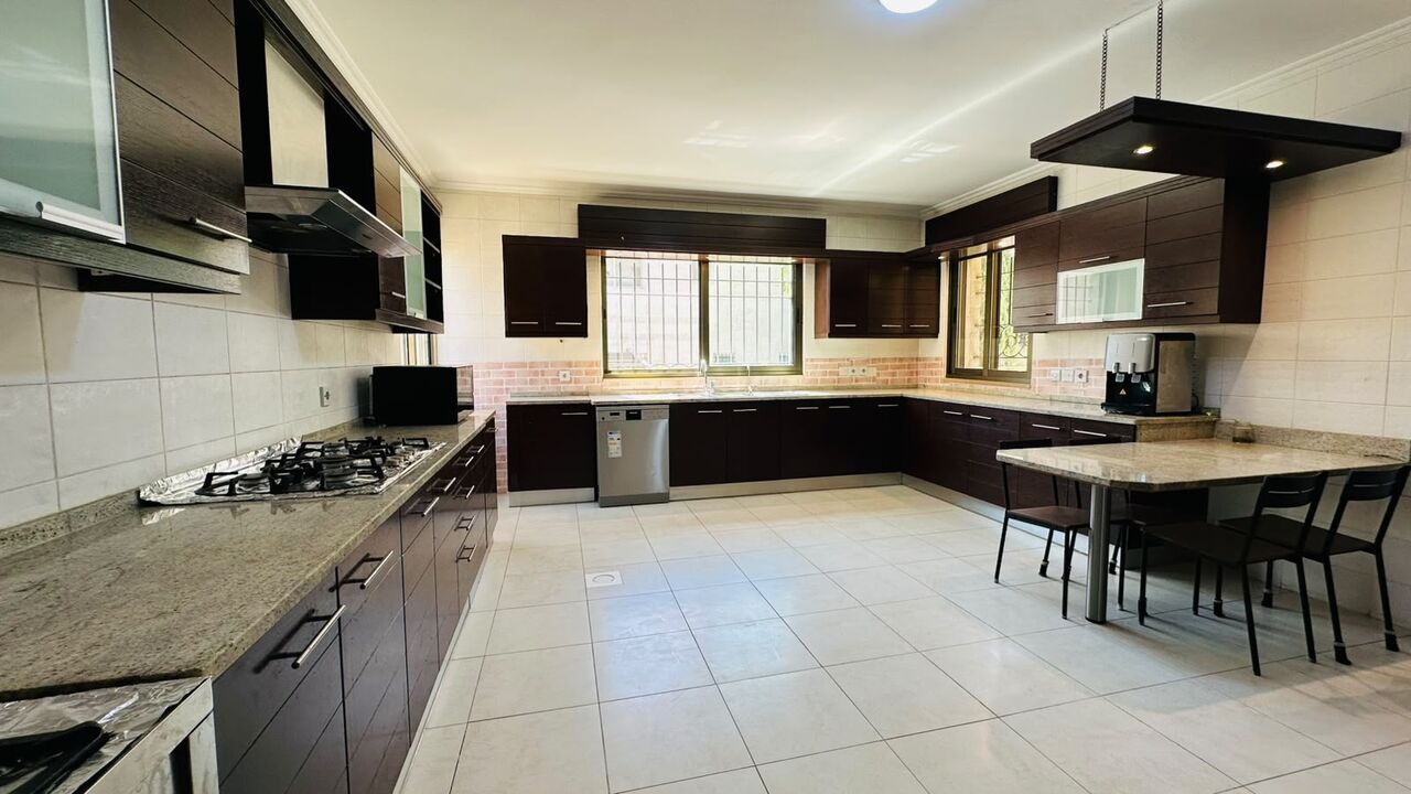 Abdoun, Apartments, Flats, Houses & Villas, JOD 25000/year,  4 BR,  280 Sq. Meter,  Apartments For Rent