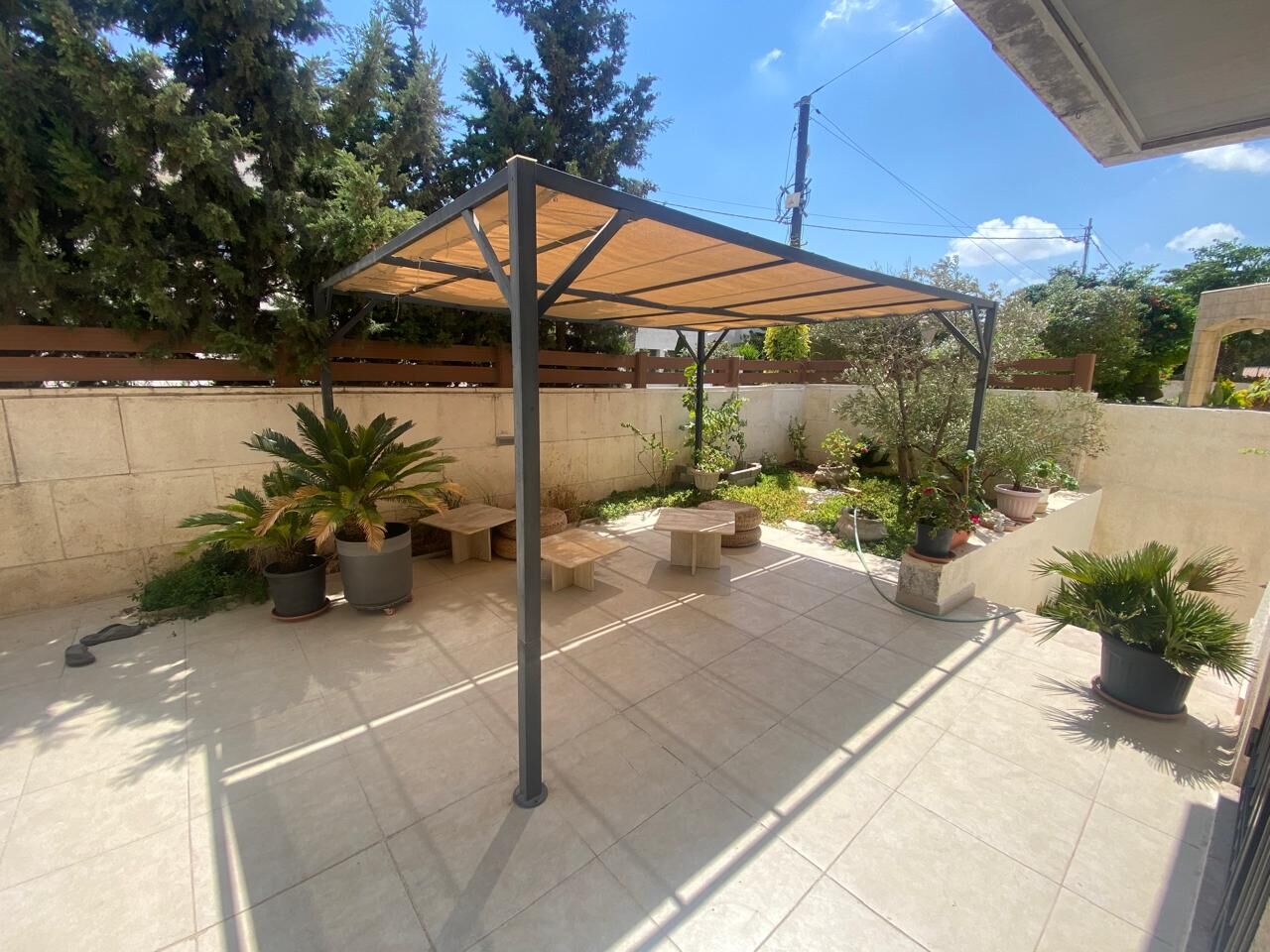 Abdoun, Apartments, Flats, Houses & Villas, JOD 25000/year,  4 BR,  300 Sq. Meter,  Duplex Apartment For Rent