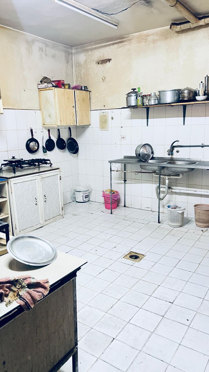 Al Jubail Al Balad, Housing Exchanges, SAR 320/month,  Studio,  For 3 Month -950 Including  Current And Water