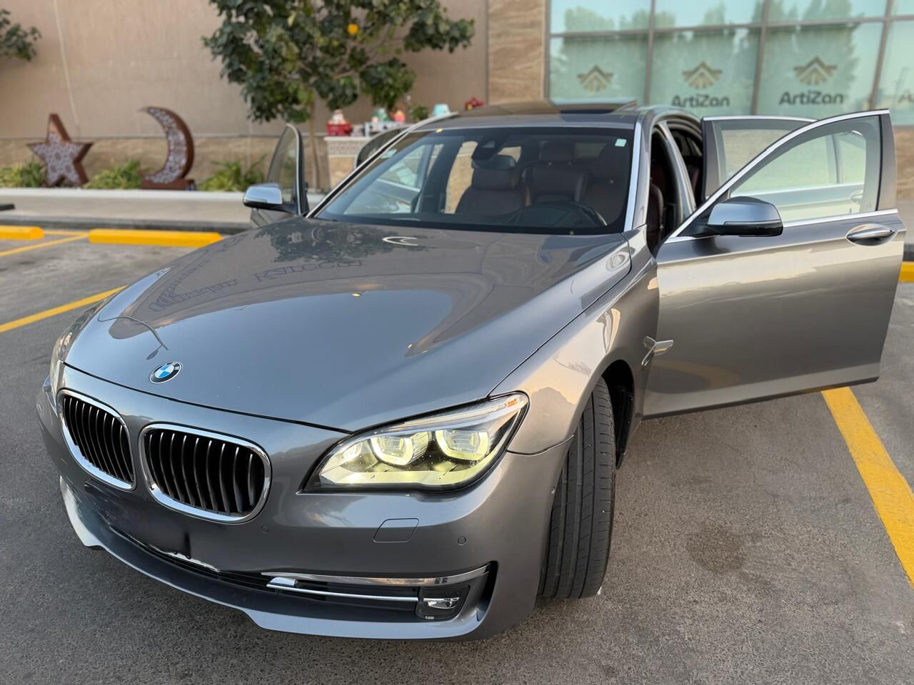 Al Faisaliyah, Vehicles, Cars & Trucks , SAR 60000,  BMW 730 LI,  2015,  Automatic,  240000 KM,   BMW 730Li (Used)  Gray Color Naghi