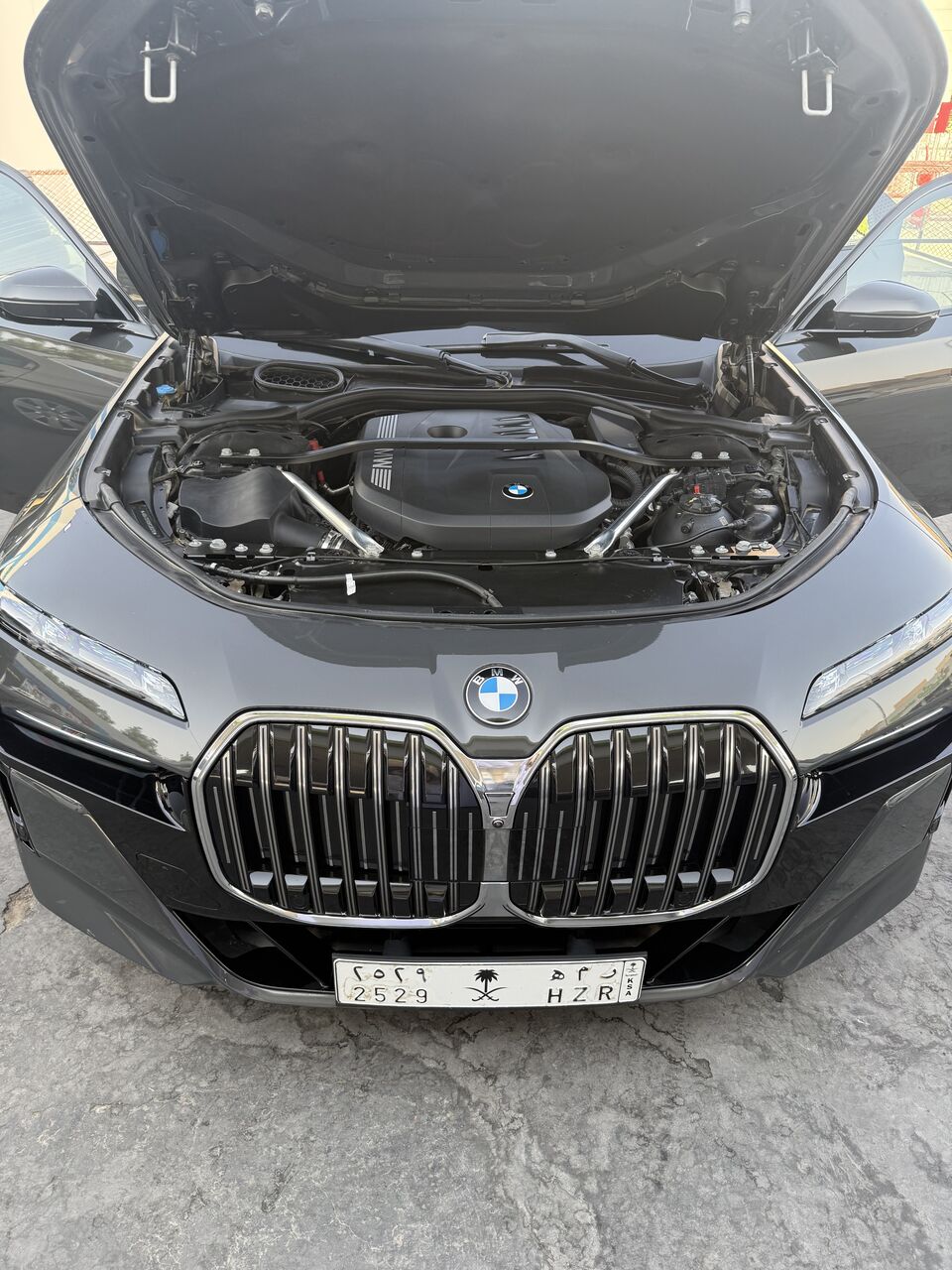 Riyadh, Vehicles, Cars & Trucks , SAR 365000,  Bmw 735,  2024,  Automatic,  27286 KM,  Excellent Condition, I V6 -
