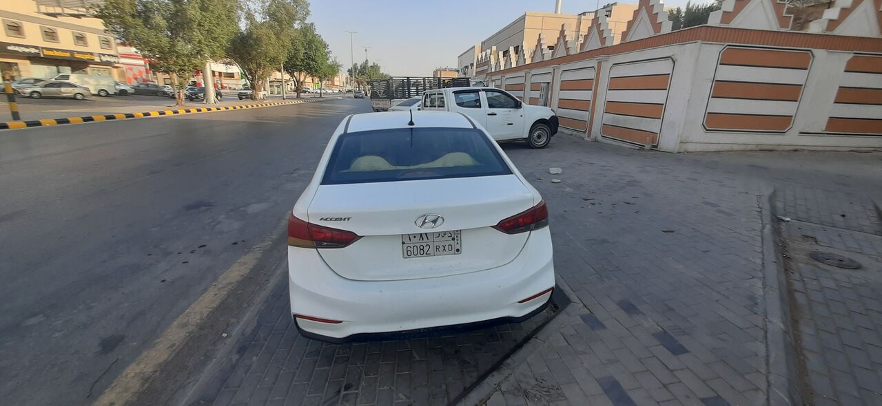 Al Malaz, Vehicles, Cars & Trucks , SAR 28000,  Hyundai Accent,  2019,  Automatic,  190000 KM,    Good Condition Office Used Only