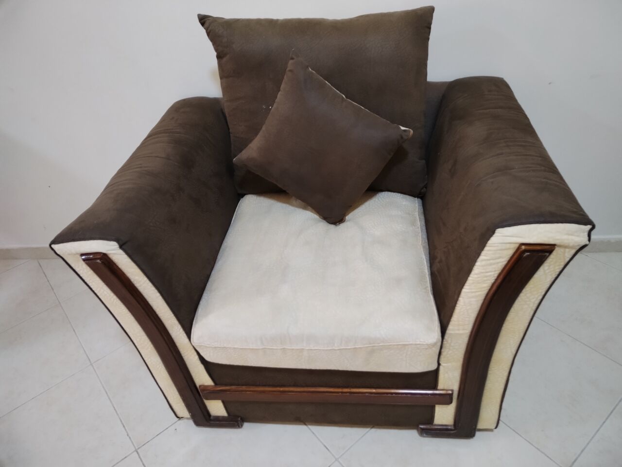 Riyadh, Furniture, SAR 250,  Sofa