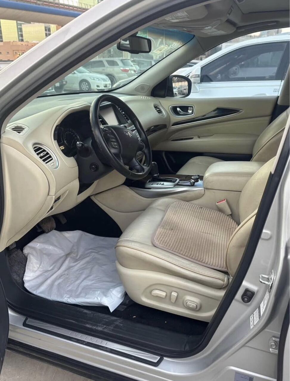Riyadh, Vehicles, Cars & Trucks , SAR 45000,  Infiniti QX60,  2015,  Automatic,  204000 KM,  Infiniti QX 60  Indian Engineer Driven Car
