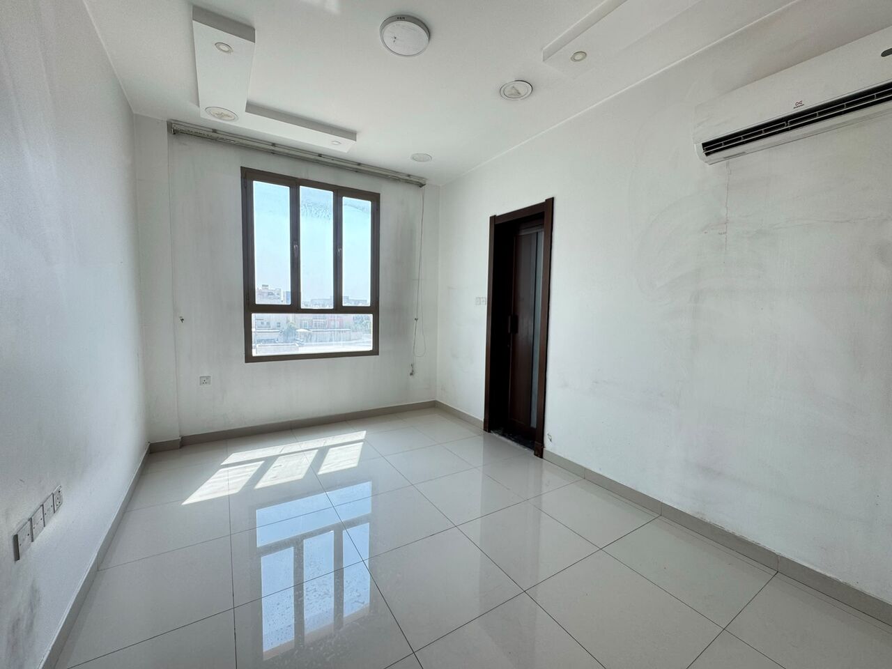 Janabiya, Apartments, Flats, Houses & Villas, BHD 250/month,  2 BR,  Spacious 2 Bedroom| 3 Bathroom | Semi Open Kitchen