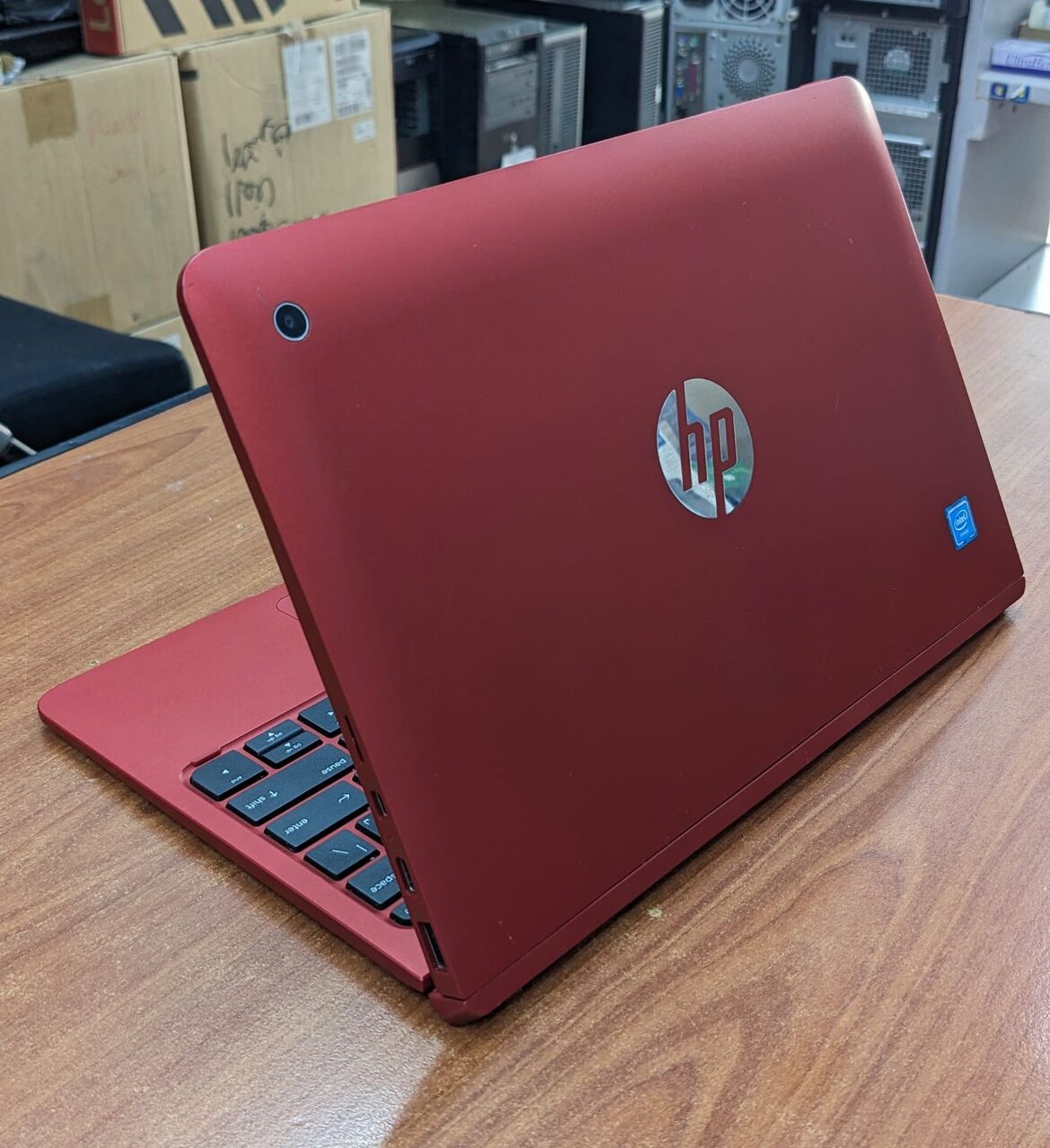 Manama, Tablet Computers, BHD 38,  HP Detachable Intel(R) Atom(TM) 2in1 Touch Laptop + Tablet Windows Ready To Use