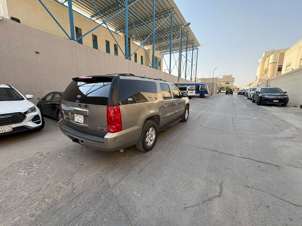 Riyadh, Vehicles, Cars & Trucks , SAR 27000,  Gmc Yukon XL,  2007,  Automatic,  230000 KM,