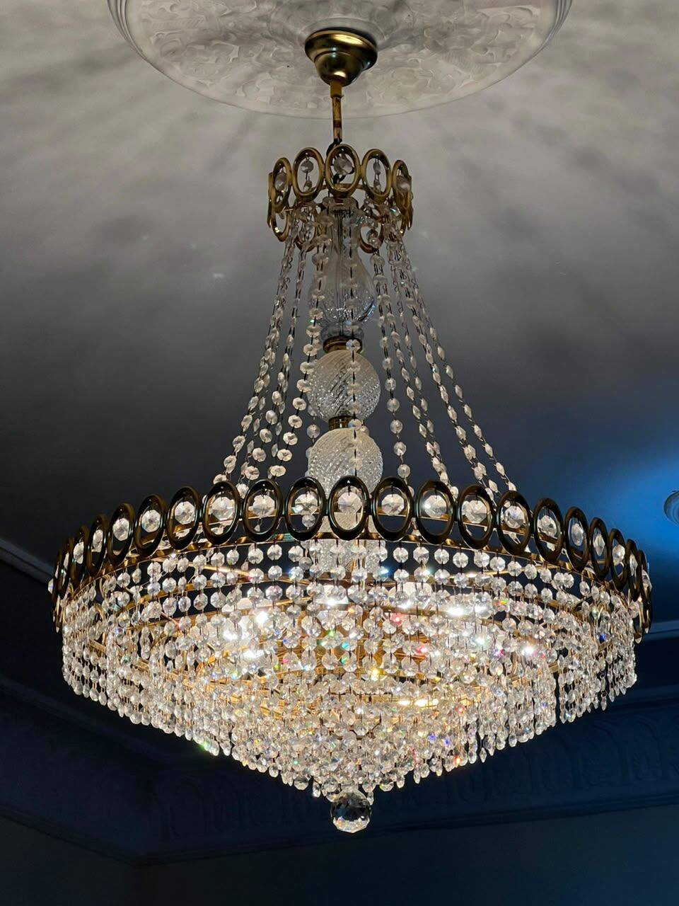 Al Bawadi, Household Items, SAR 450,  Original Crystal Chandelier &ndash; Luxury Large Size
