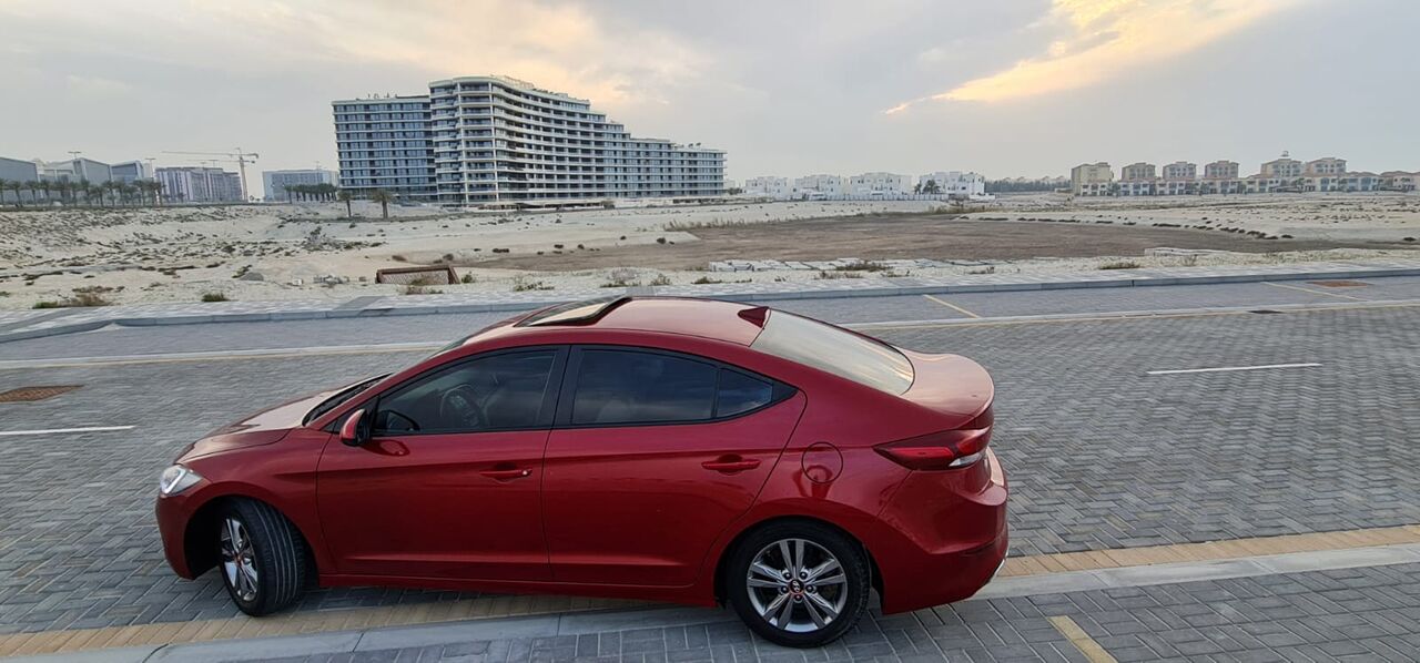 Manama, Vehicles, Cars & Trucks , BHD 3100,  HYUNDAI ELANTRA 2.0,  2017,  Automatic,  90000 KM,  Hyundai Elantra, Single Used Very Clean ,ready To Drive Car.