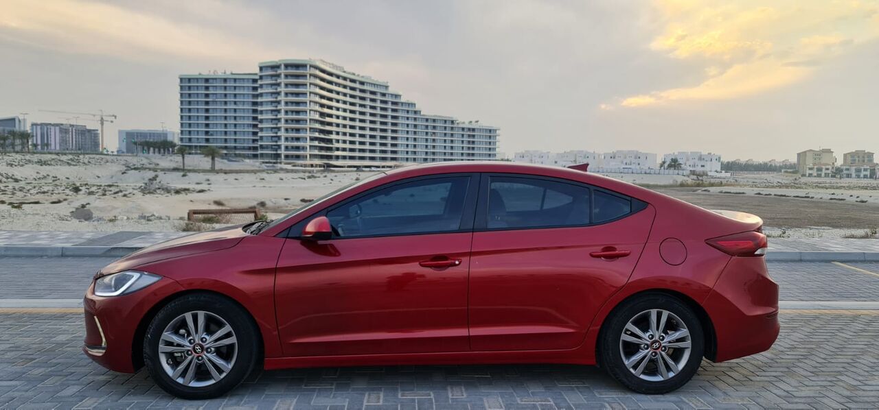 Manama, Vehicles, Cars & Trucks , BHD 3100,  HYUNDAI ELANTRA 2.0,  2017,  Automatic,  90000 KM,  Hyundai Elantra, Single Used Very Clean ,ready To Drive Car.